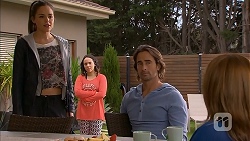 Paige Smith, Imogen Willis, Brad Willis, Terese Willis in Neighbours Episode 6956