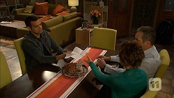 Nate Kinski, Susan Kennedy, Karl Kennedy in Neighbours Episode 6958