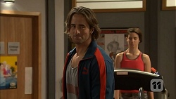 Brad Willis in Neighbours Episode 6960