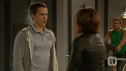 Josh Willis, Naomi Canning in Neighbours Episode 