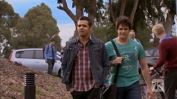 Nate Kinski, Chris Pappas in Neighbours Episode 