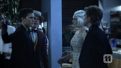 Josh Willis, Chris Pappas, Amber Turner, Daniel Robinson in Neighbours Episode 6978