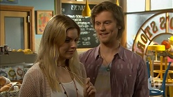 Amber Turner, Daniel Robinson in Neighbours Episode 