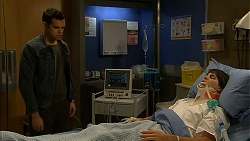 Nate Kinski, Chris Pappas in Neighbours Episode 6978