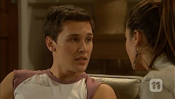 Josh Willis, Paige Novak in Neighbours Episode 