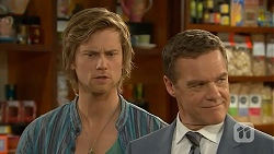 Daniel Robinson, Paul Robinson in Neighbours Episode 