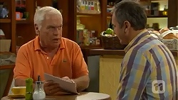 Lou Carpenter, Karl Kennedy in Neighbours Episode 