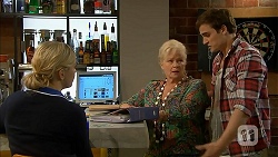Georgia Brooks, Sheila Canning, Kyle Canning in Neighbours Episode 6983