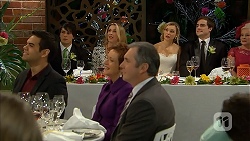 Nate Kinski, Chris Pappas, Sharon Canning, Susan Kennedy, Karl Kennedy, Georgia Brooks, Kyle Canning, Sheila Canning in Neighbours Episode 6986