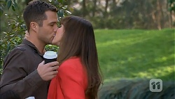 Mark Brennan, Dakota Davies in Neighbours Episode 