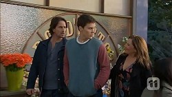 Brad Willis, Josh Willis, Terese Willis in Neighbours Episode 