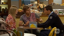 Amber Turner, Daniel Robinson, Matt Turner in Neighbours Episode 