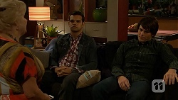 Sheila Canning, Nate Kinski, Chris Pappas in Neighbours Episode 