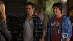 Nate Kinski, Chris Pappas in Neighbours Episode 