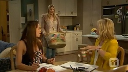 Paige Novak, Amber Turner, Lauren Turner in Neighbours Episode 