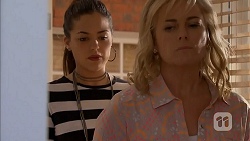 Paige Novak, Lauren Turner in Neighbours Episode 