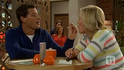 Matt Turner, Lauren Turner in Neighbours Episode 