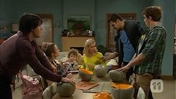 Chris Pappas, Sonya Rebecchi, Nell Rebecchi, Georgia Brooks, Nate Kinski, Kyle Canning in Neighbours Episode 7005