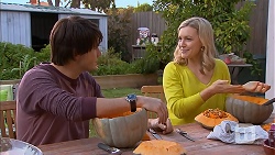 Chris Pappas, Georgia Brooks in Neighbours Episode 