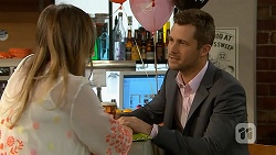 Sonya Rebecchi, Mark Brennan in Neighbours Episode 