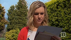 Georgia Brooks in Neighbours Episode 