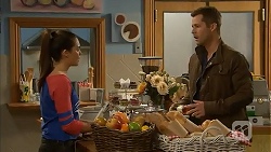 Paige Novak, Mark Brennan in Neighbours Episode 