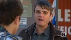 Kyle Canning, Gary Canning in Neighbours Episode 