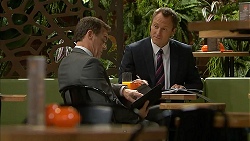 Paul Robinson, Ezra Hanley in Neighbours Episode 7018