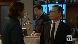 Brad Willis, Paul Robinson in Neighbours Episode 