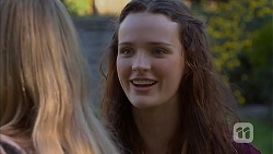 Amber Turner, Rain Taylor in Neighbours Episode 