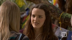 Amber Turner, Rain Taylor in Neighbours Episode 