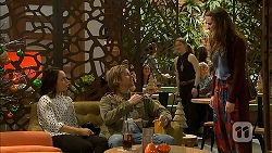 Imogen Willis, Daniel Robinson, Rain Taylor in Neighbours Episode 