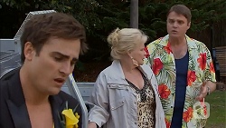 Kyle Canning, Sheila Canning, Gary Canning in Neighbours Episode 