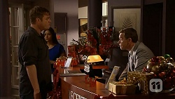 Gary Canning, Paul Robinson in Neighbours Episode 7026