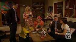 Paul Robinson, Georgia Brooks, Sheila Canning, Kyle Canning, Gary Canning, Naomi Canning in Neighbours Episode 