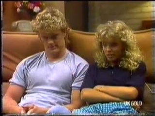 Henry Mitchell, Charlene Mitchell in Neighbours Episode 0454