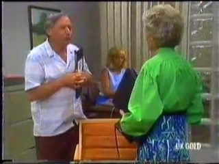 Rob Lewis, Jane Harris, Helen Daniels in Neighbours Episode 