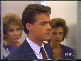 Madge Mitchell, Paul Robinson, Gail Lewis in Neighbours Episode 0455