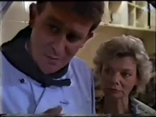 Des Clarke, Helen Daniels in Neighbours Episode 