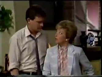 Des Clarke, Eileen Clarke in Neighbours Episode 