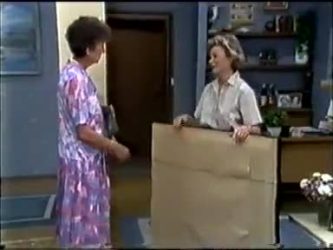 Nell Mangel, Helen Daniels in Neighbours Episode 0465