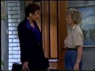 Christine Wilton, Helen Daniels in Neighbours Episode 0466