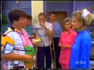 Dennis Wilton, Christine Wilton, Jim Robinson, Des Clarke, Helen Daniels, Daphne Clarke in Neighbours Episode 0468