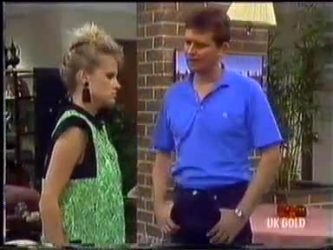 Daphne Clarke, Des Clarke in Neighbours Episode 