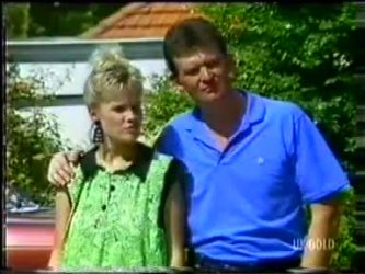 Daphne Clarke, Des Clarke in Neighbours Episode 0469