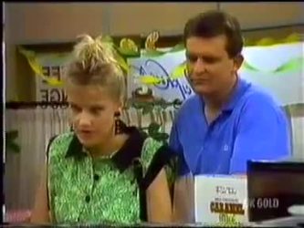 Daphne Clarke, Des Clarke in Neighbours Episode 