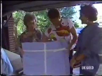 Helen Daniels, Paul Robinson, Gail Lewis in Neighbours Episode 0471