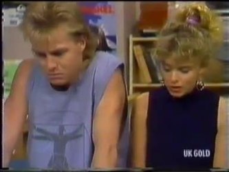 Scott Robinson, Charlene Mitchell in Neighbours Episode 0471