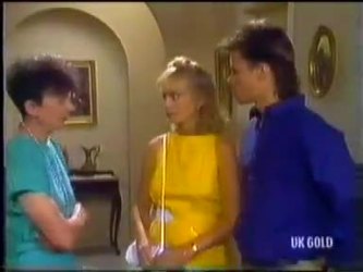 Nell Mangel, Jane Harris, Mike Young in Neighbours Episode 0474