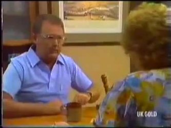 Harold Bishop, Madge Mitchell in Neighbours Episode 0474